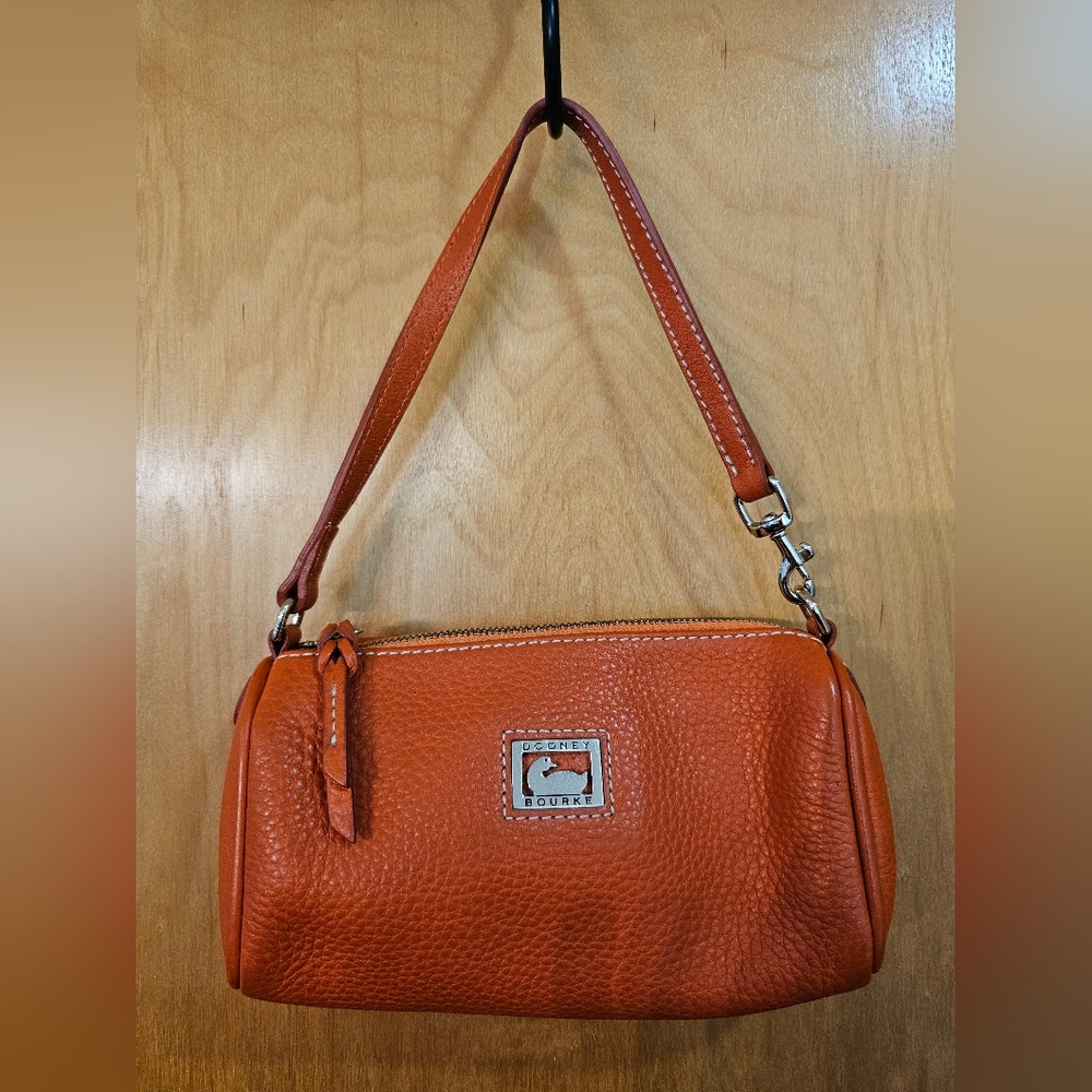 Dooney & Bourke Inc • Beautiful Small Purse • Orange